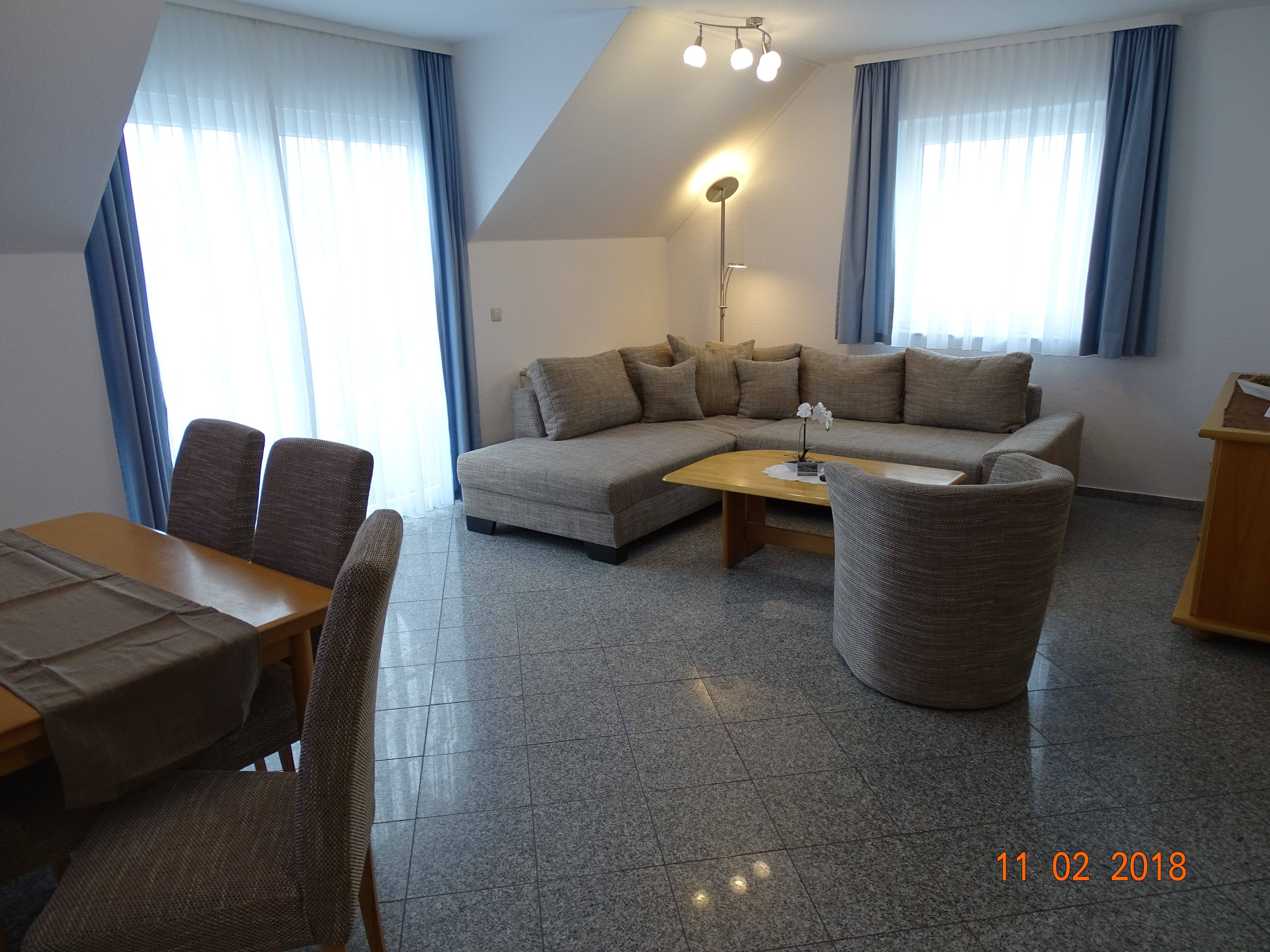 Wohnzimmer mit Schlafcouch