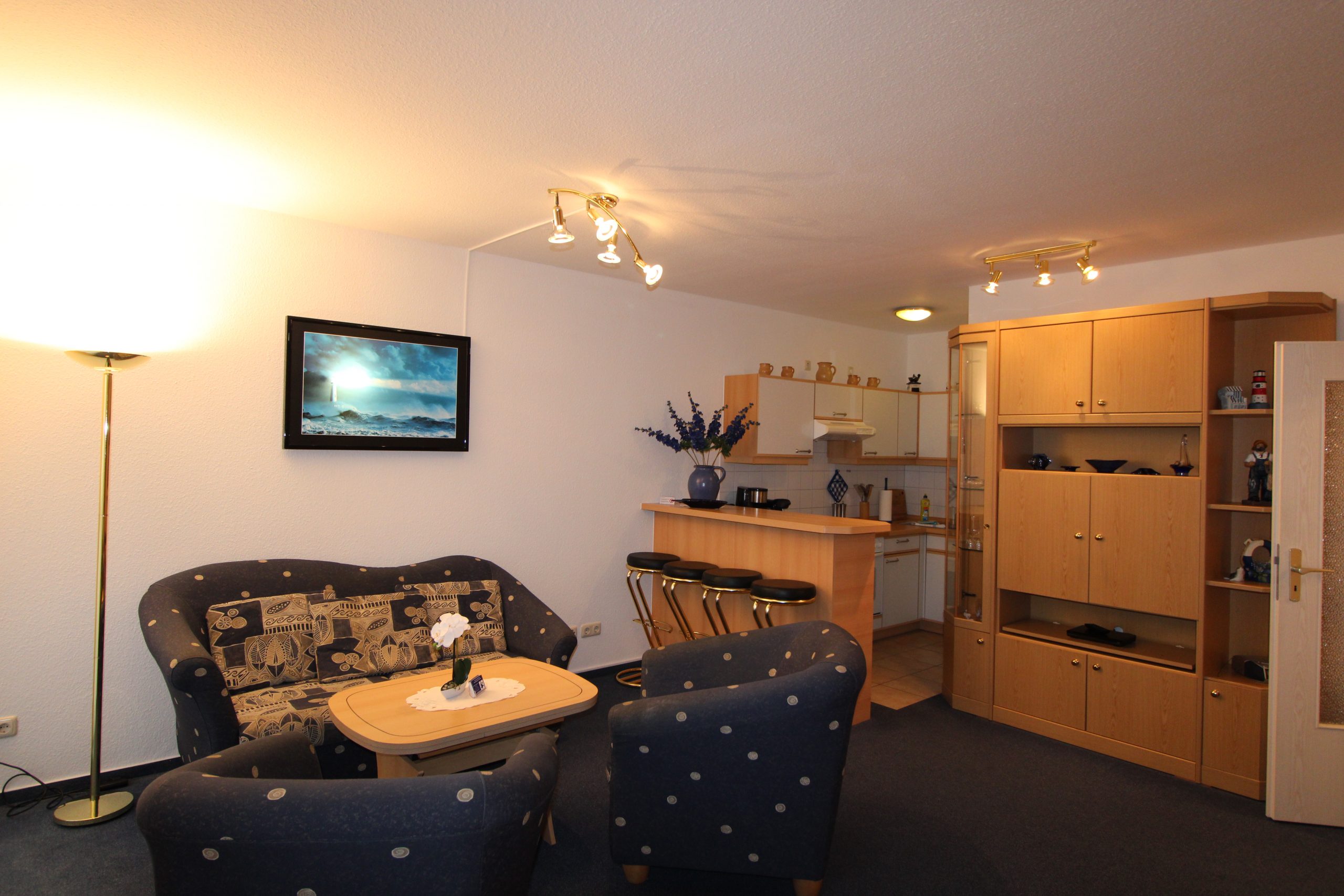 Wohnzimmer mit Küche