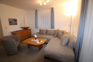 Wohnzimmer mit Schlafcouch