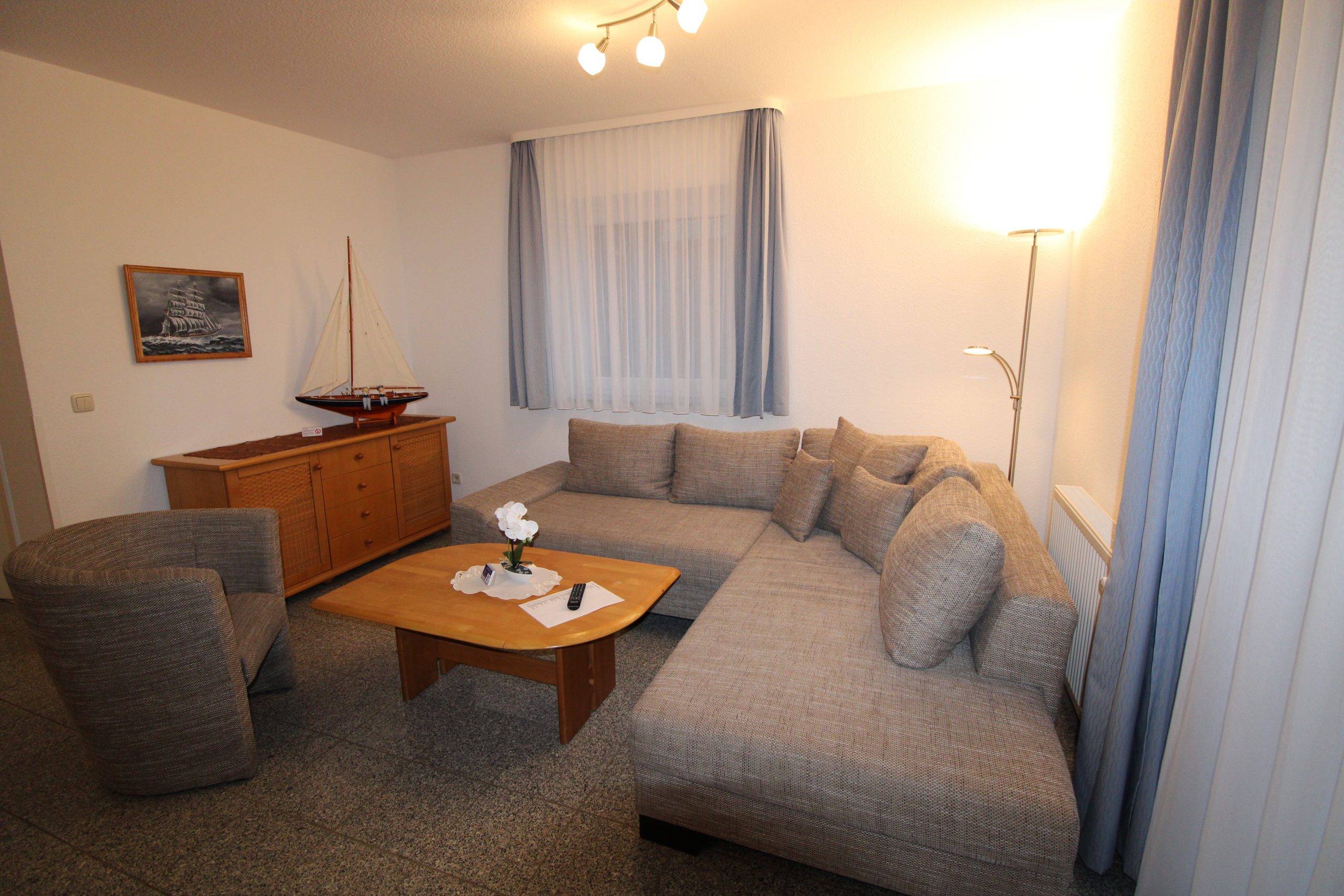 Wohnzimmer mit Schlafcouch