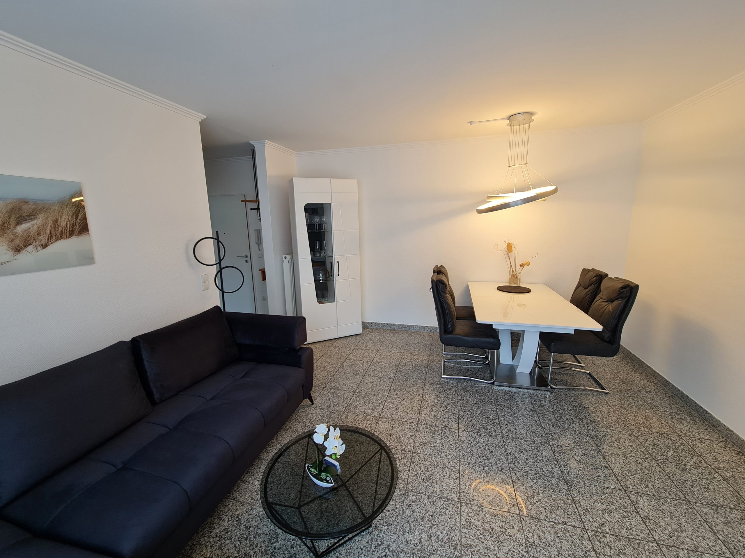 Wohnzimmer mit Essplatz